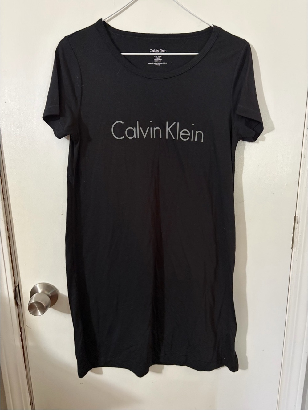 Women’s Medium Calvin Klein Black Logo Sleep Dress Tote12